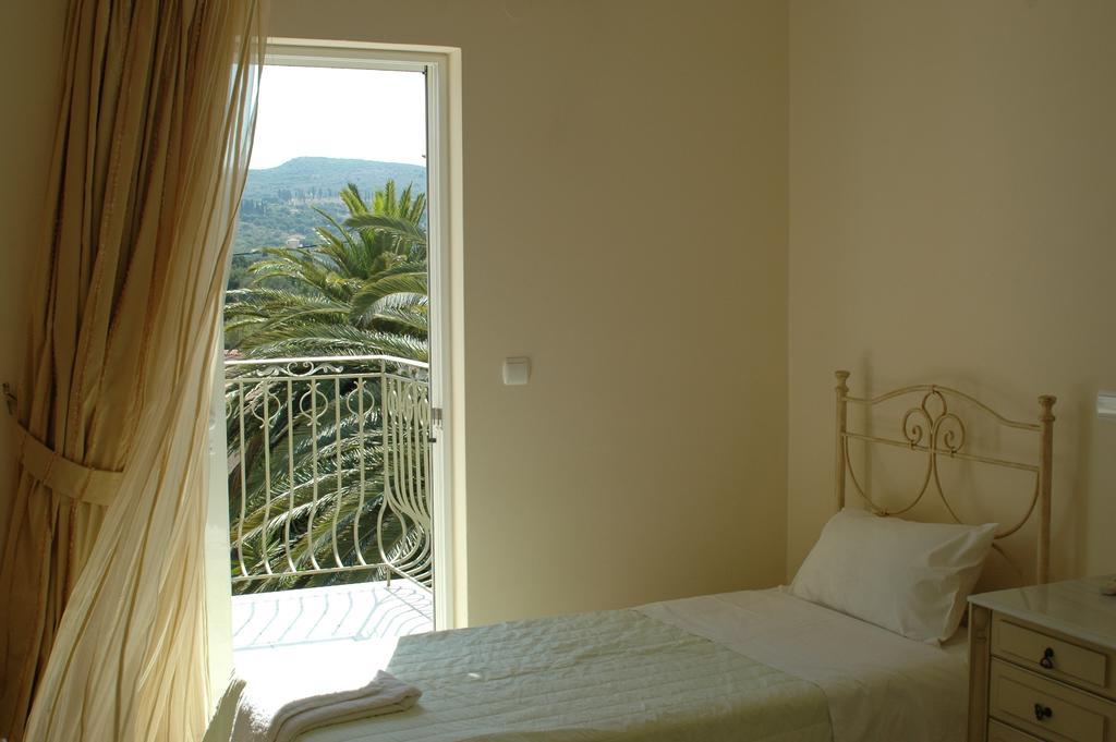 Irini'S Villa Аргостолион Стая снимка