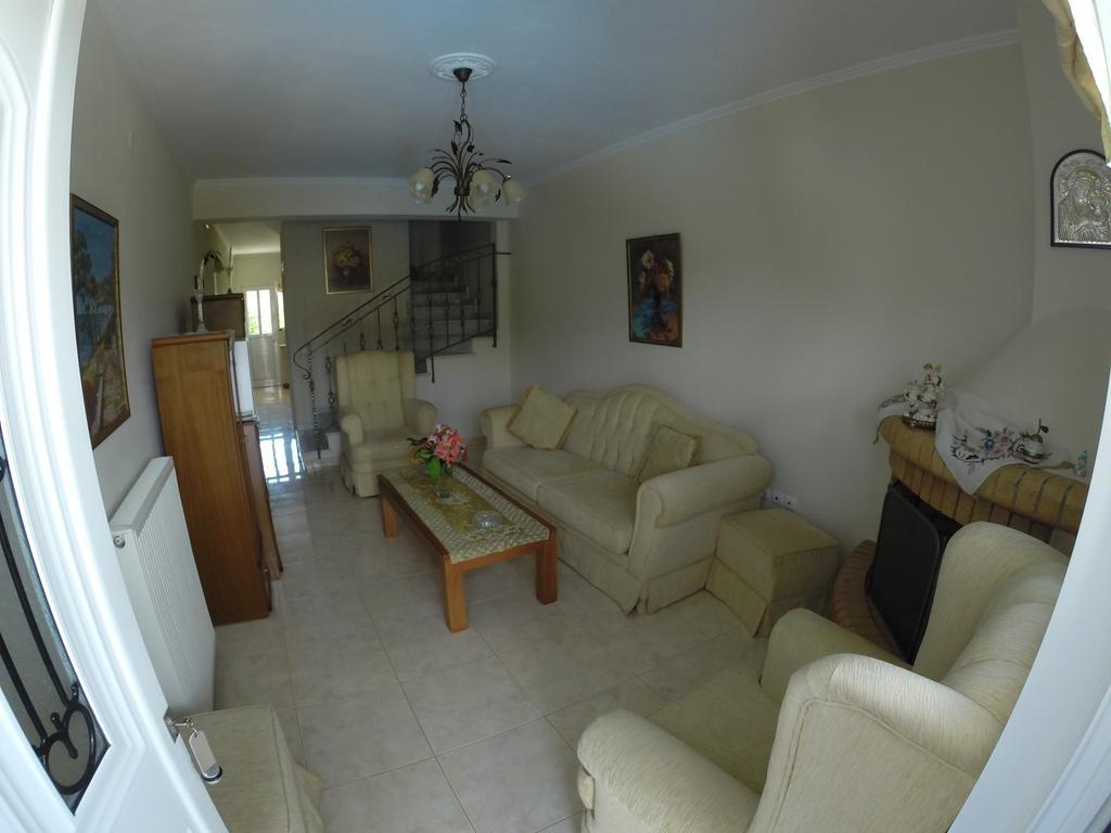 Irini'S Villa Аргостолион Стая снимка